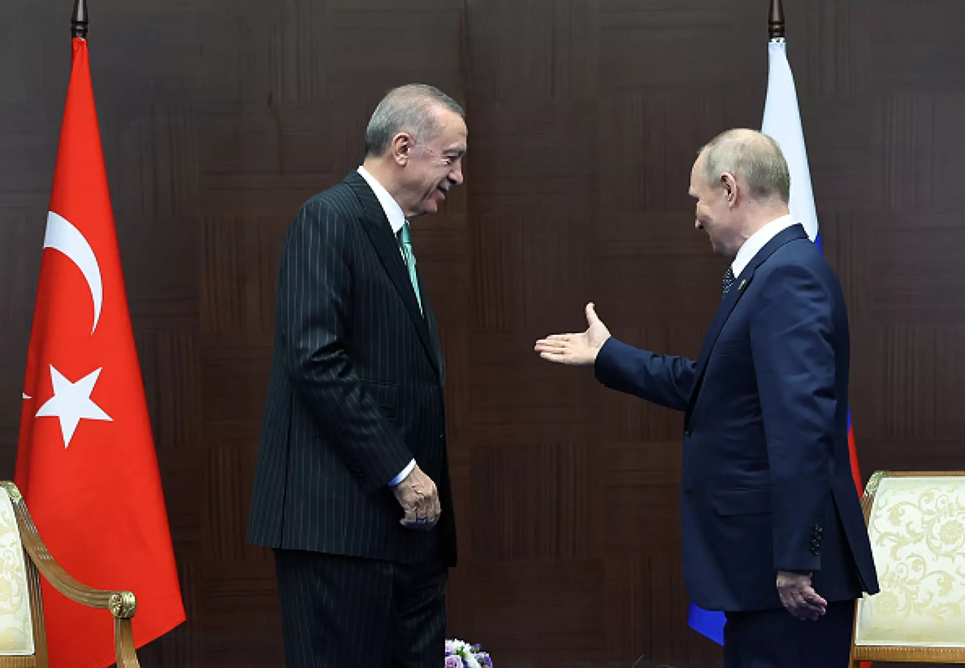 Путин и Ердоган обсъдиха по телефона зърнения коридор, центъра за природен газ и войната с Украйна