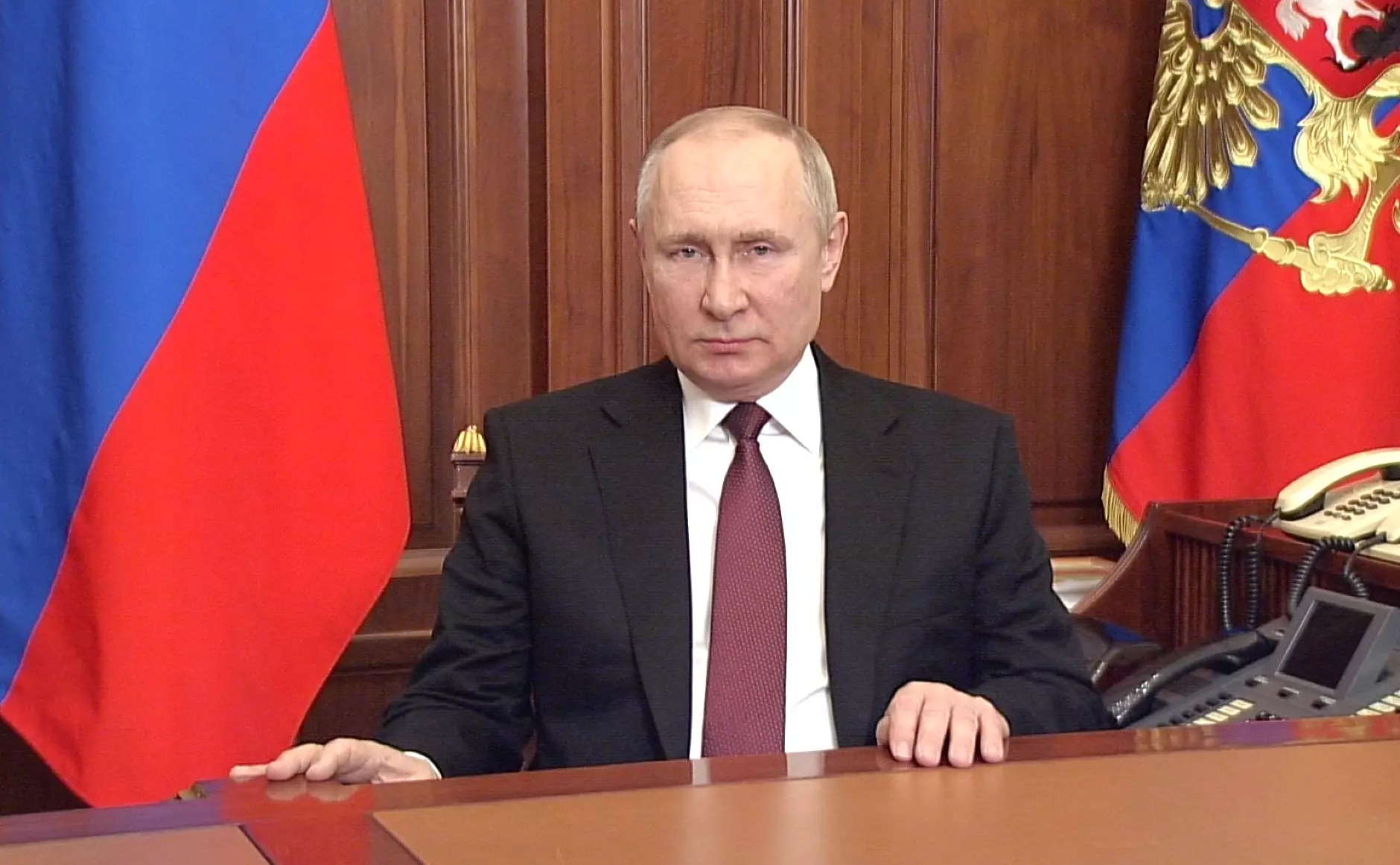 Путин въведе с указ ответни мерки на тавана на цените за руски петрол