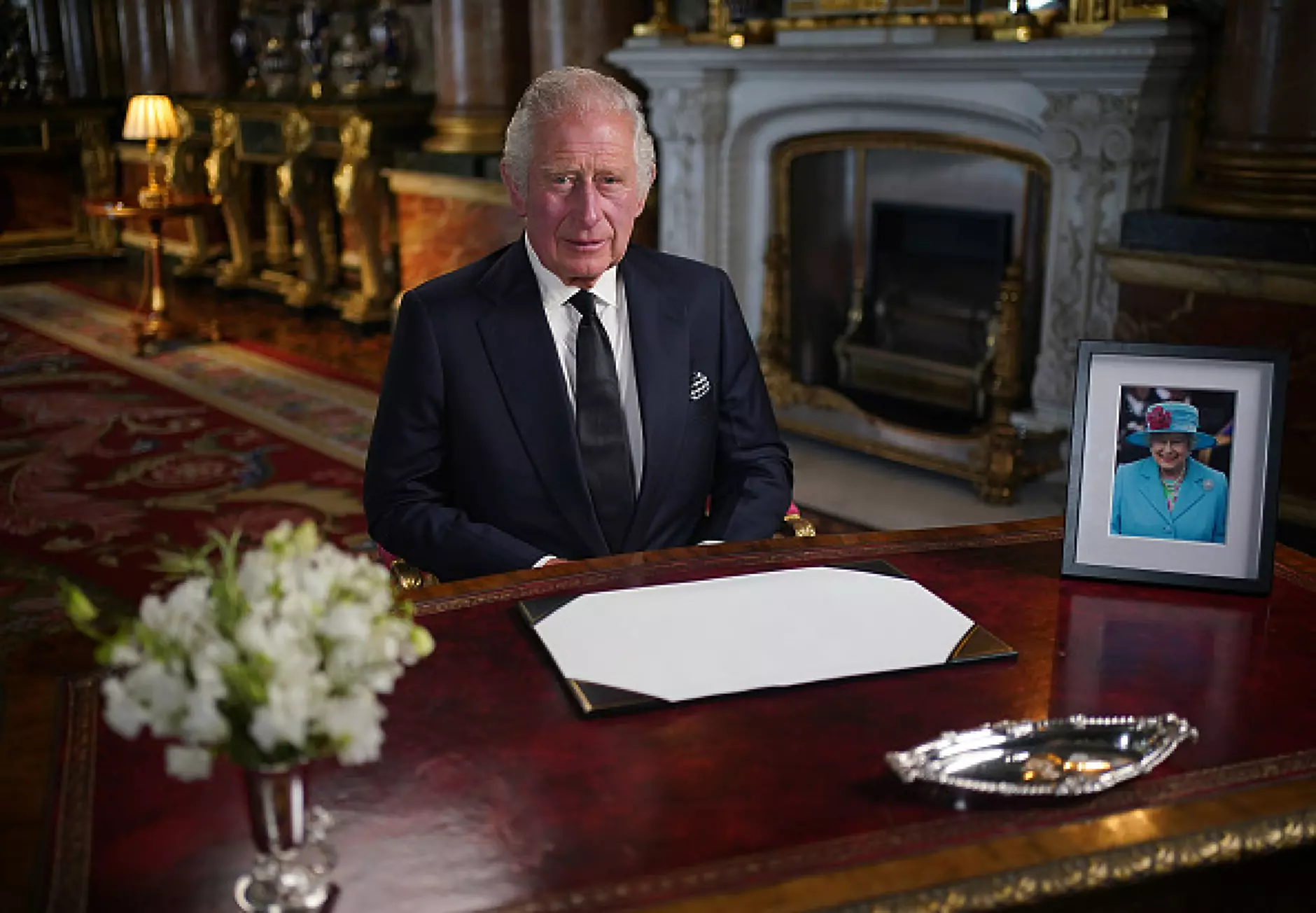 Британският крал Чарлз Трети ще даде за обществено благо приходите от новите вятърни паркове 