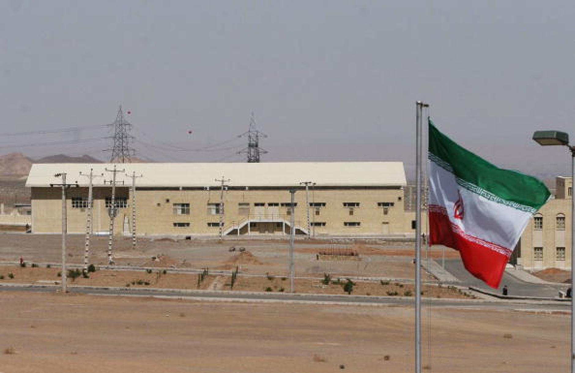 Иран обвини Израел за атаката с дрон срещу военен завод и се закани да отмъсти