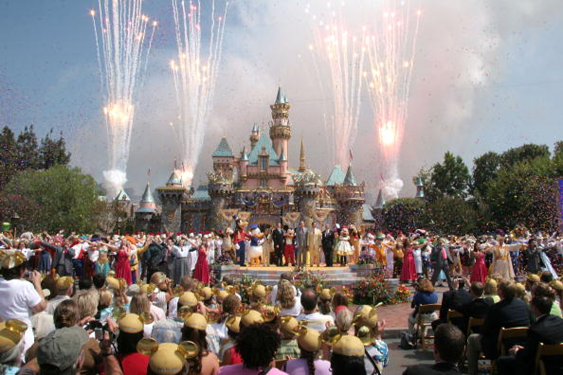 45 000 служители от Disney World отхвърлиха оферта от работодателя за колективен трудов договор 