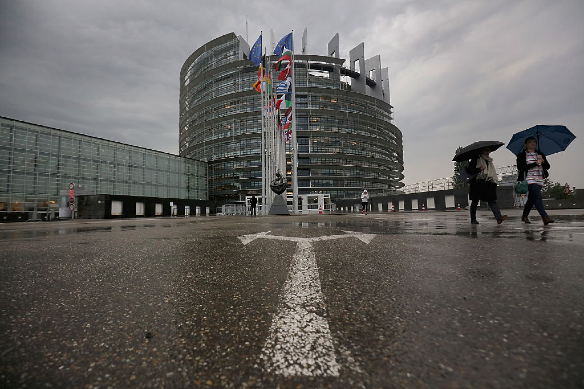 Задържаха евродепутата Марк Тарабела по разследването „Катаргейт