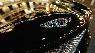 Bentley спира бензиновите модели 