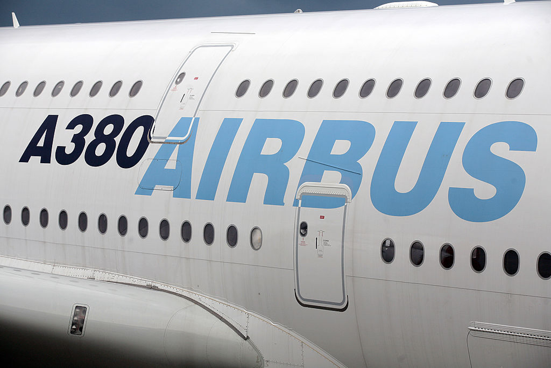 Airbus призова доставчиците да поддържат буферни запаси от критични материали