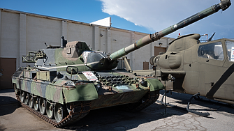 Германското правителство ще разреши на две  компании да доставят 187 танка на Украйна 