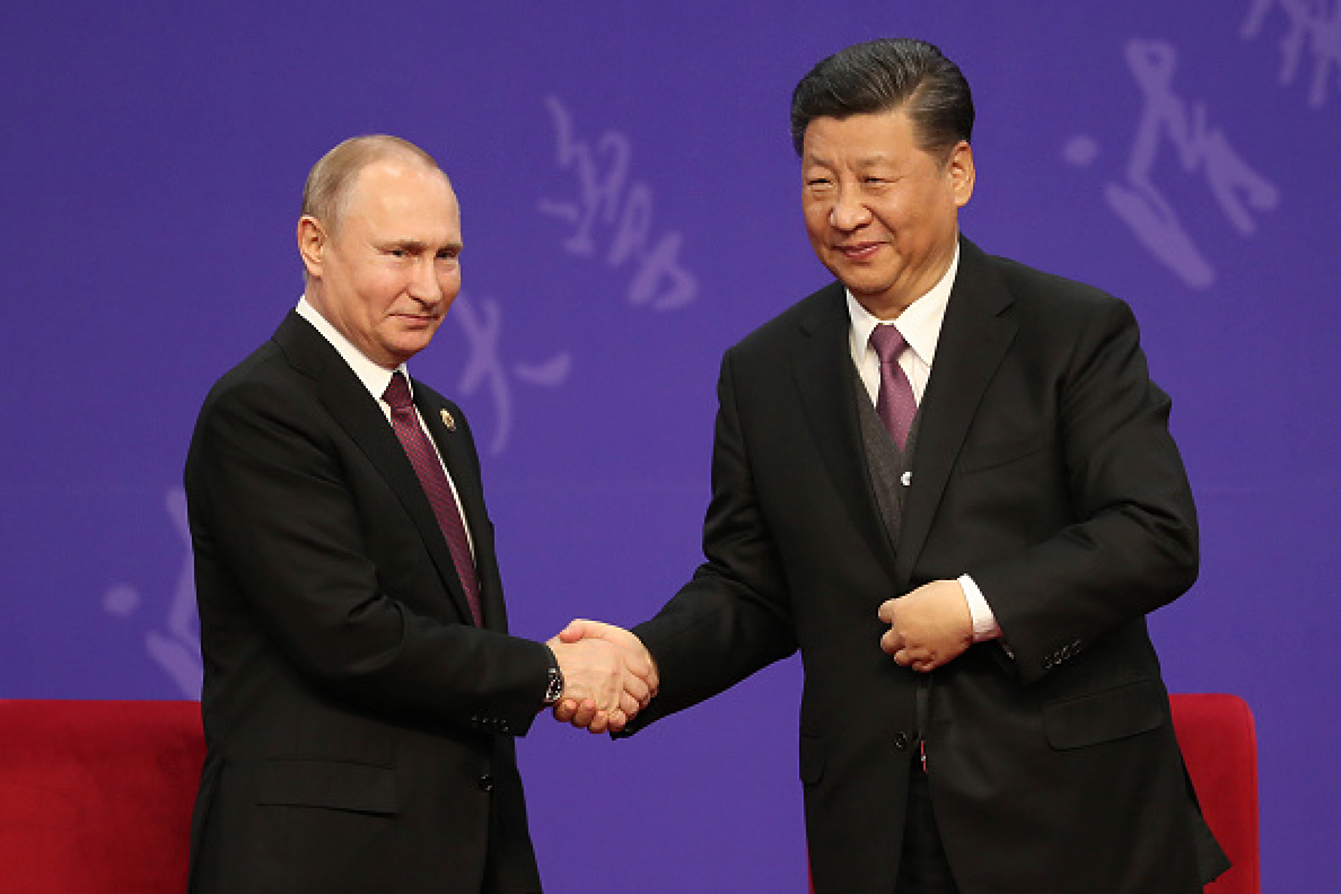 Си Дзинпин към Путин: Предстои промяна, която не се е случвала от 100 години