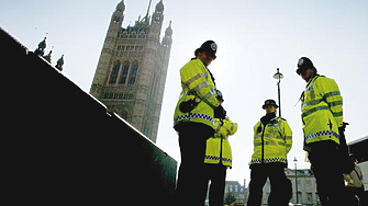 Шокиращ доклад предлага разформироване на лондонската полиция