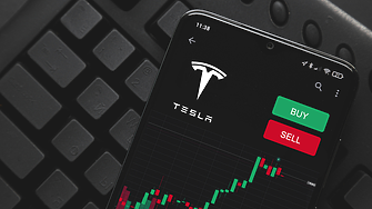 Moody's повиши рейтинга на Tesla до инвестиционен клас
