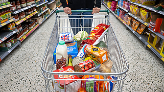 Ценови скок с 80 % на основни продукти във Великобритания, овесената каша начело в класацията