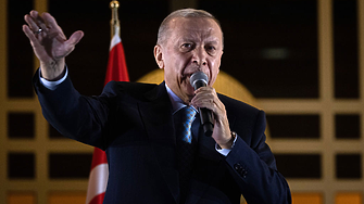 Турската лира се обезцени след победата на Ердоган 