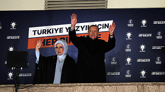 Ердоган кани държавни лидери на официална вечеря за победата на изборите