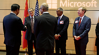 Бил Гейтс и Си Дзинпин договориха сътрудничество в шест направления 