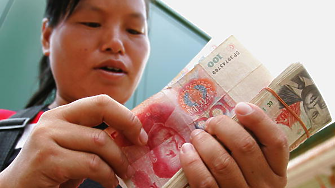 Китайски местни власти дават парични награди при сигнали за домашно насилие