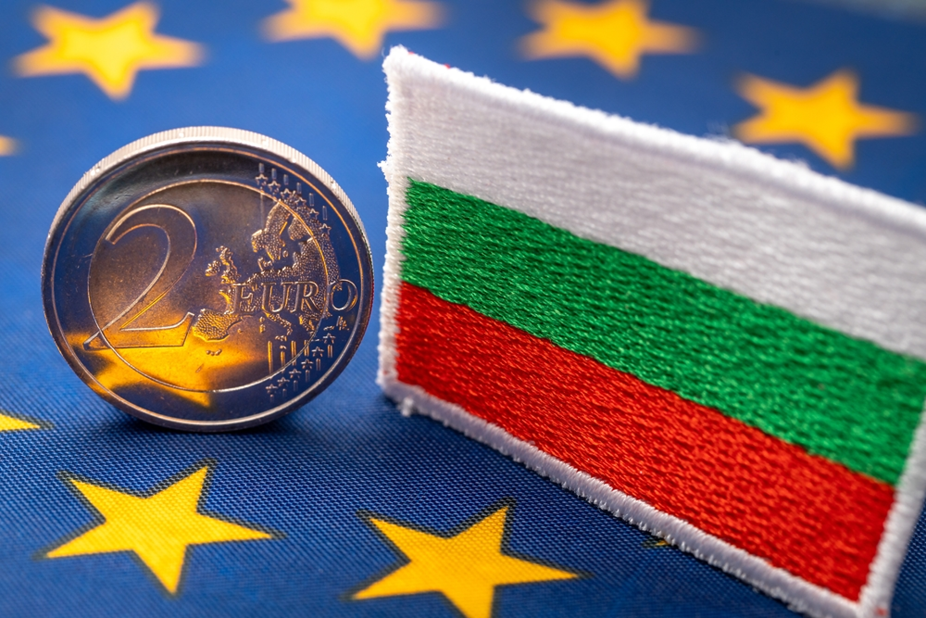 Левон Хампарцумян: Паралелното въвеждане на еврото у нас е провокация към ЕЦБ