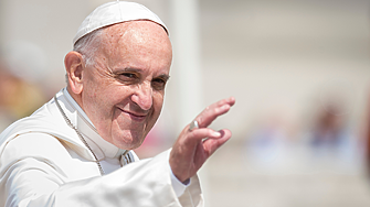 Папа Франциск призова Русия да се върне в зърнената сделка с Украйна