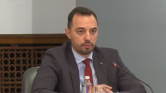 Министър Богданов: Няма как държавни предприятия да работят на загуба, а заплатите на директорите да се увеличават
