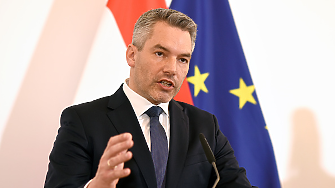 Австрийският канцлер поиска правото на пари в брой да е записано в конституцията