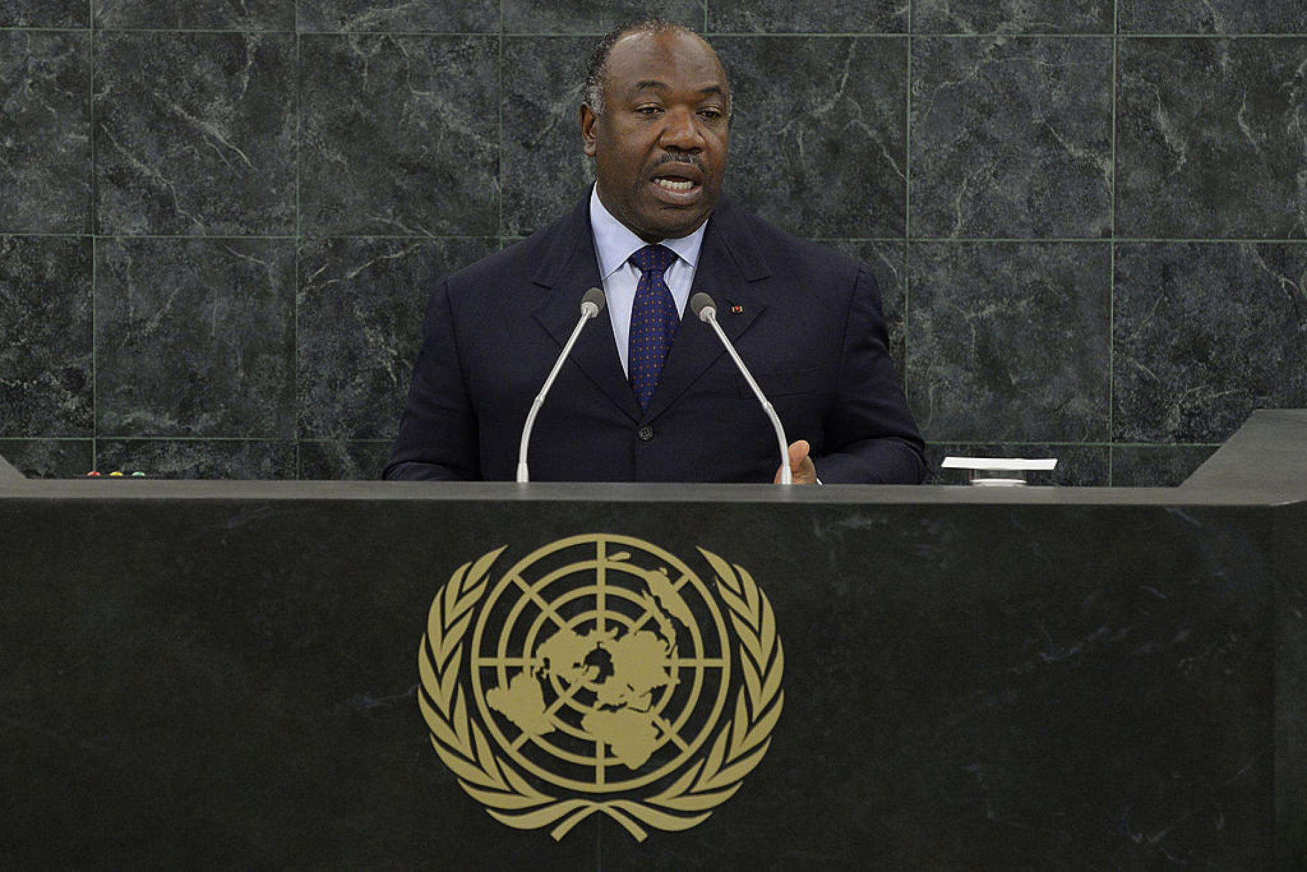 Военните в Габон обявиха, че не признават изборните резултати и поемат властта