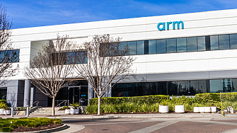 ARM определи цена от 51 долара за акция за своето първично публично предлагане