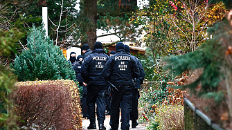 Германия забрани дясноекстремистката група и обискира домовете на 28 души