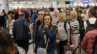 Липса на диспечери в кулите за контрол на трафика създаде хаос на летище „Гетуик“ в Лондон