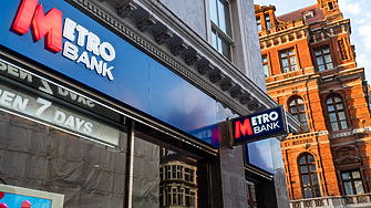 Акциите на британската Metro Banк се сринаха с 27%  след съобщения, че търси финансиране