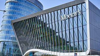 Moody's  понижи до „негативна“ перспективата за кредитния рейтинг на Китай