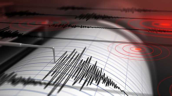 Земетресение с магнитуд 7,6 разтърси Минданао, Филипините
