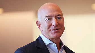 Безос спести $140 млн. от данъци върху продажба на акции на Amazon, с преместване във Флорида