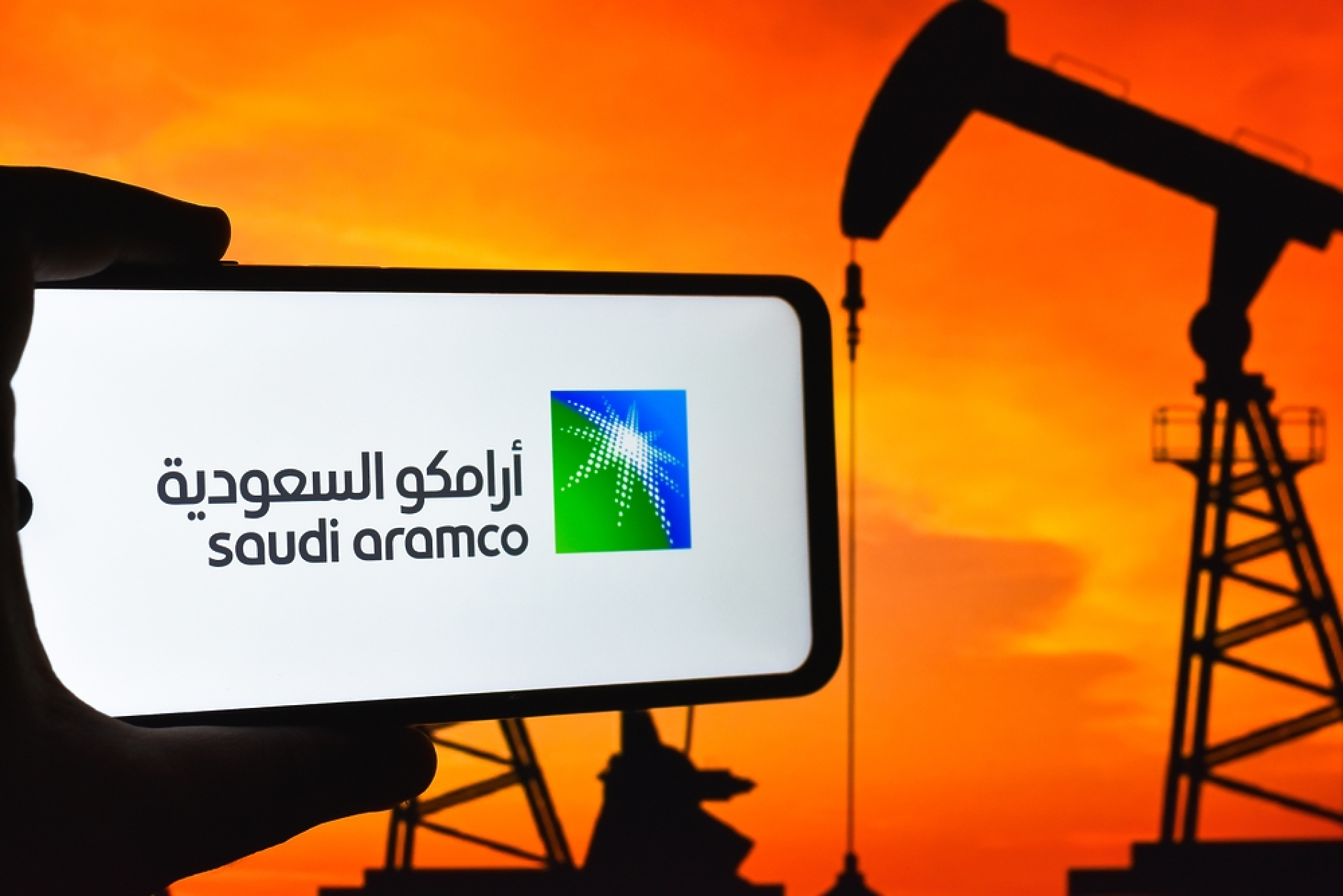 Саудитският държавен петролен гигант спря плановете за разширяване на капацитета си заради зеления преход