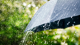Времето: Жълт код за валежи от дъжд в 8 области
