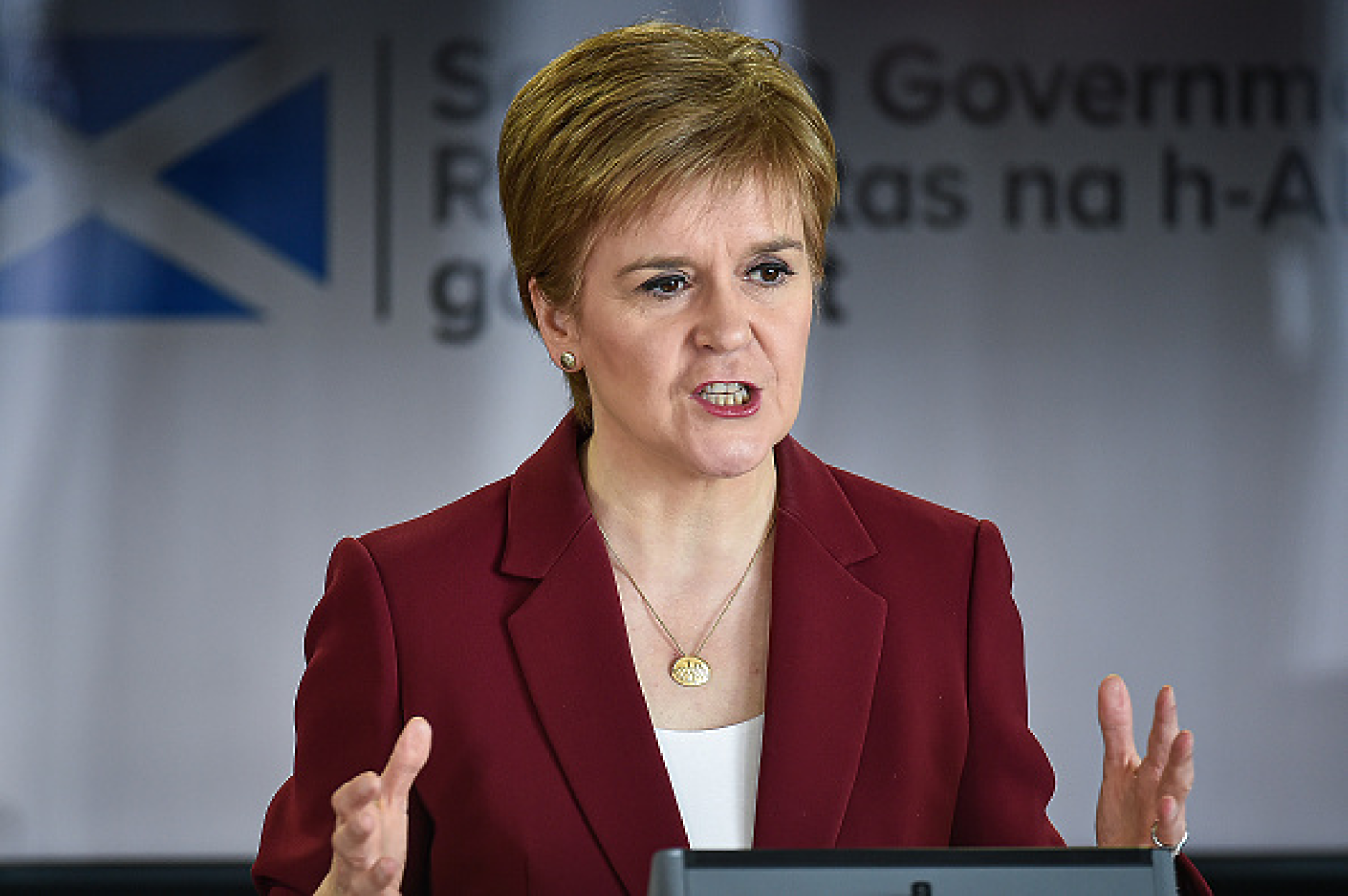 Съпругът на бившия първи министър на Шотландия е обвинен за присвояване на средства