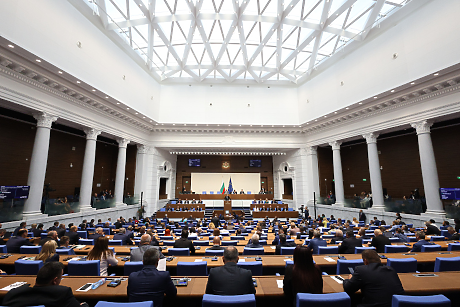 Парламентът ще заседава извънредно днес за договора с Боташ