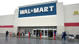 Семейство Уолтън продаде акции на Walmart за 1,5 млрд. долара 