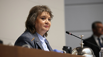 Наталия Киселова подаде оставка като председател на НС, замени я Рая Назарян