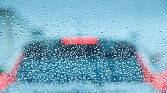 Времето: Облачно и със значителни валежи в някои райони на страната