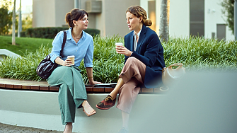 Създаването на приятелства в работата е по-трудно от всякога. Ето няколко неща, които ще ви помогнат