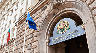 Започва изплащане на помощи след наводненията, съобщи министър Ефремова
