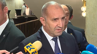 Радев: Северна Македония прави всичко възможно да отдалечи членството си в ЕС