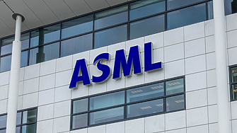 САЩ изразиха опасения, че авангардна машина за производство на чипове на ASML е достигнала Китай